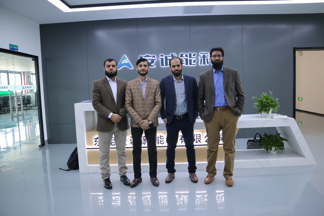 A Learning Hub for Engineers